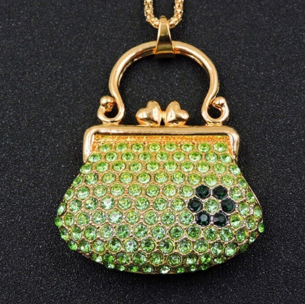 💚 Betsey Johnson sparkling crystal lime green purse necklace 💚